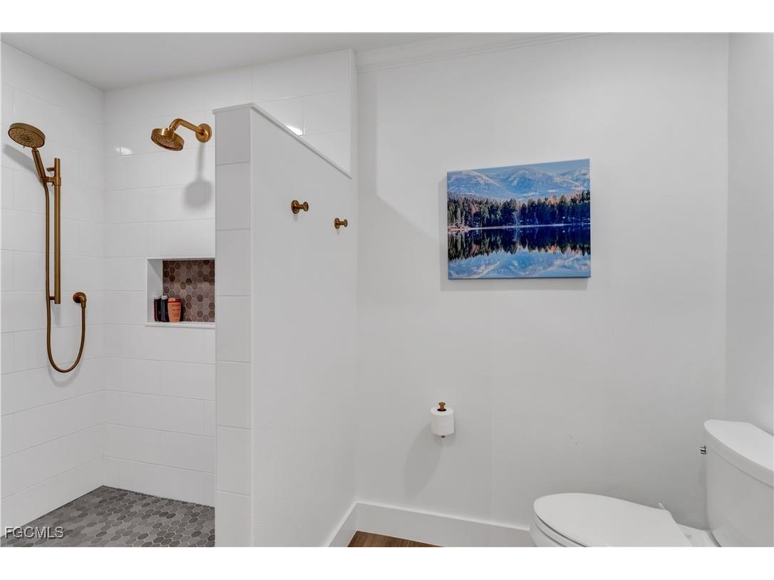 976 N Town And River Drive Fort Myers FL 33919 2026000292 image26