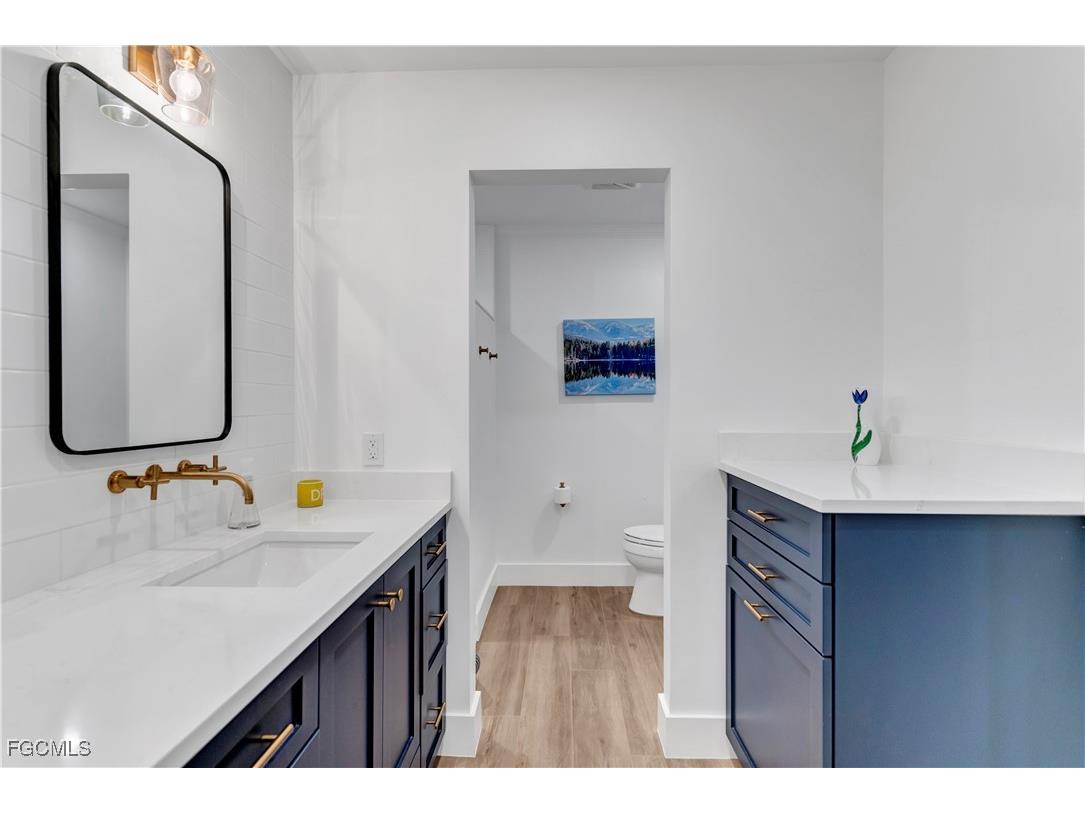 976 N Town And River Drive Fort Myers FL 33919 2026000292 image27