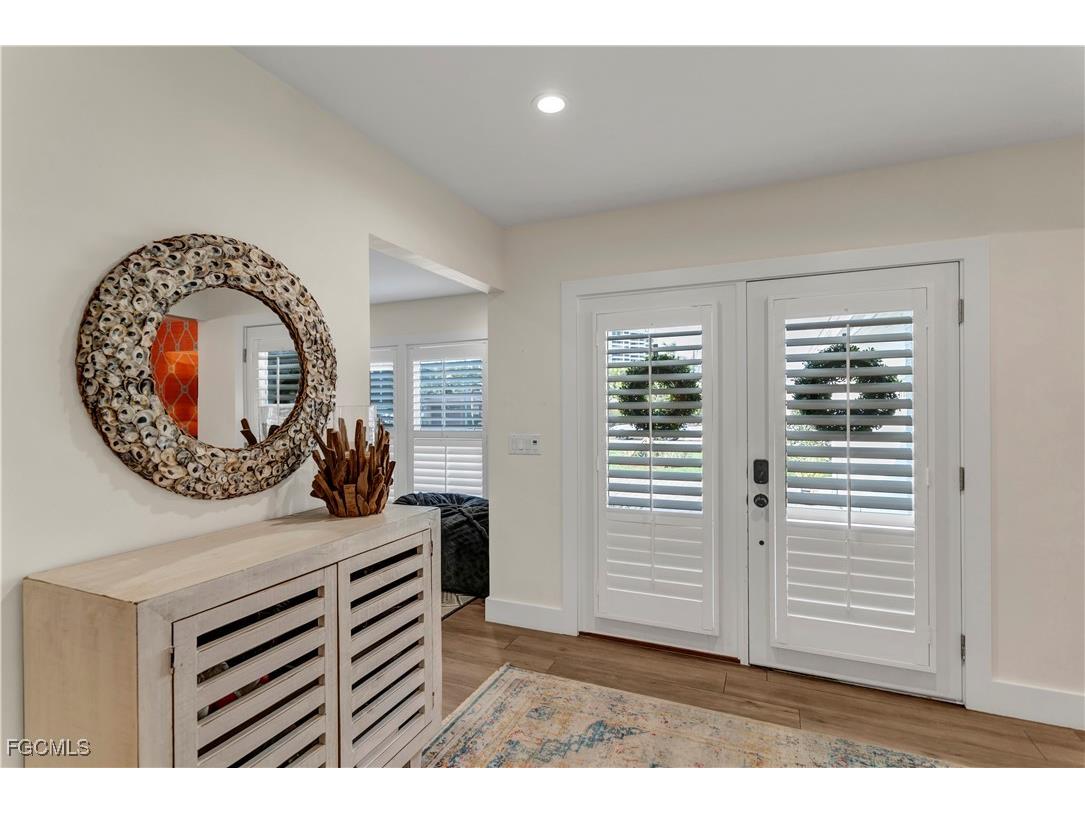 976 N Town And River Drive Fort Myers FL 33919 2026000292 image5