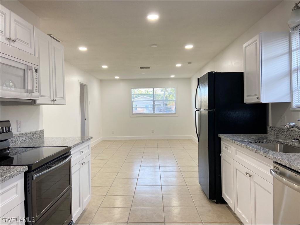 9767 Montana Court Bonita Springs FL 34135 223043772 image1