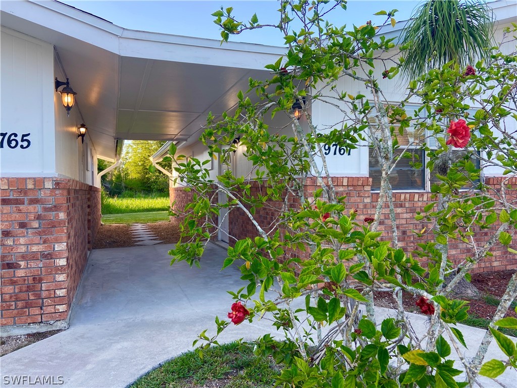 9767 Montana Court Bonita Springs FL 34135 224058455 image1