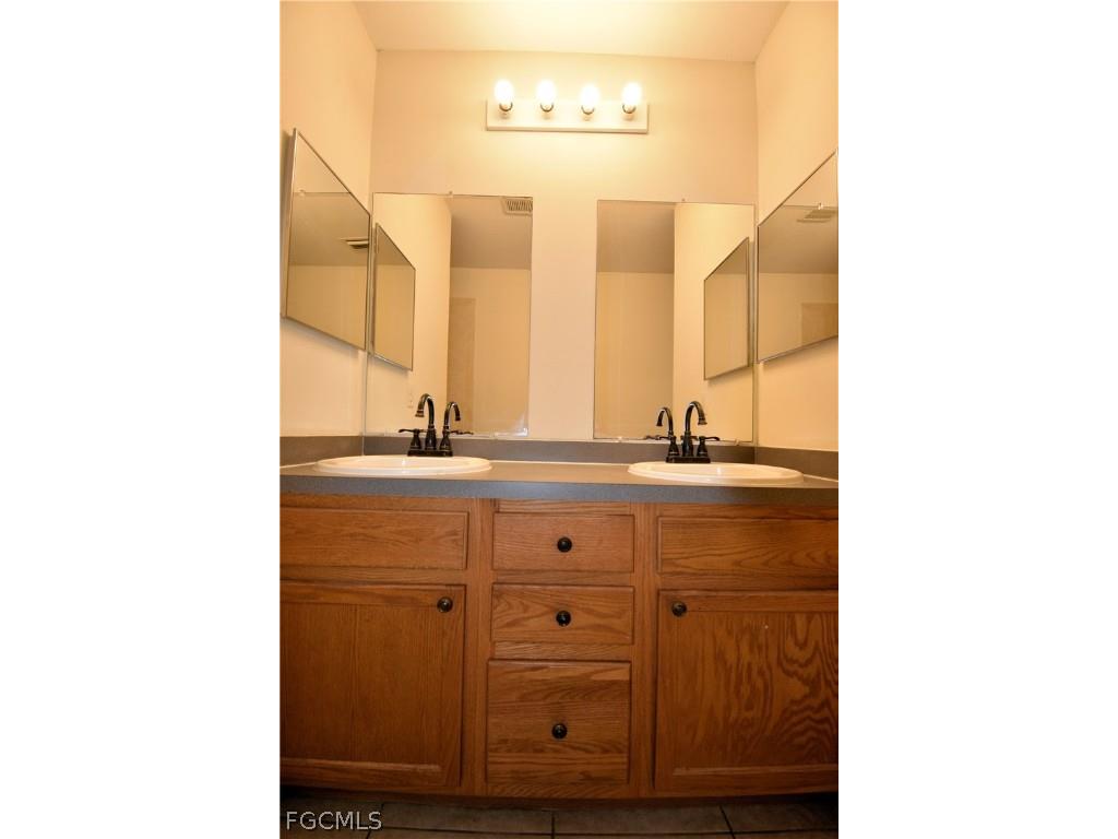 977-979 Graystone Avenue Lehigh Acres FL 33974 2026009575 image18