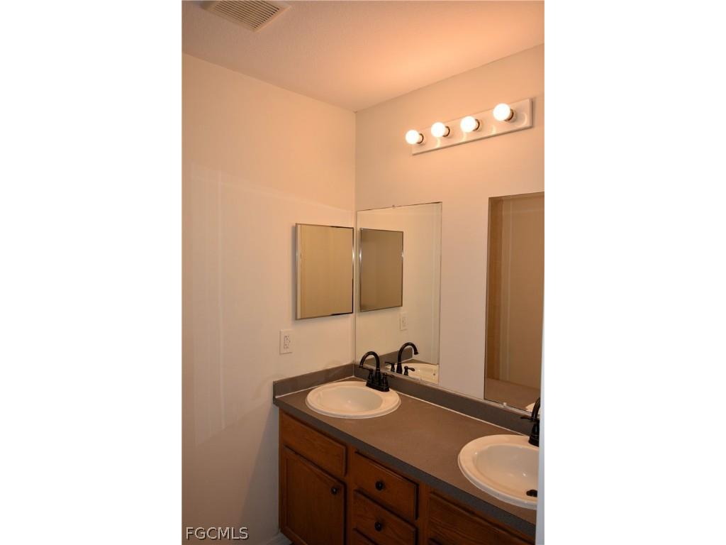 977-979 Graystone Avenue Lehigh Acres FL 33974 2026009575 image19