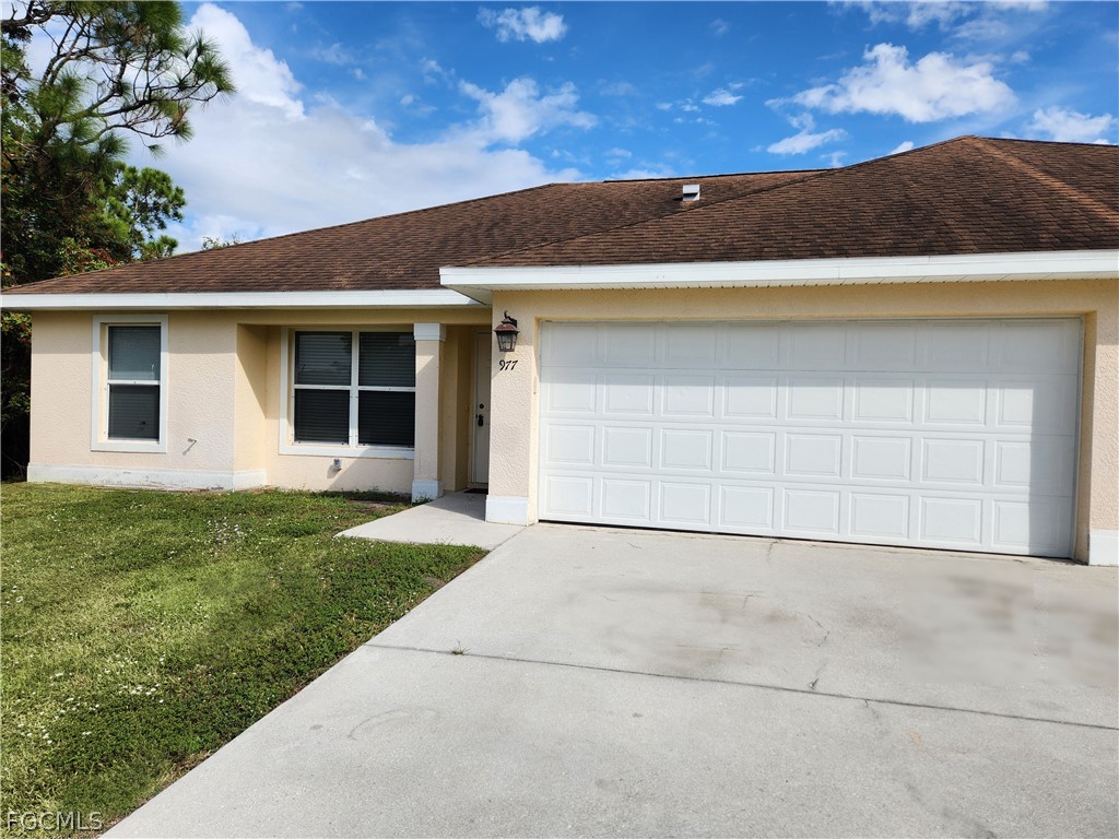 977-979 Graystone Avenue Lehigh Acres FL 33974 2026009575 image2