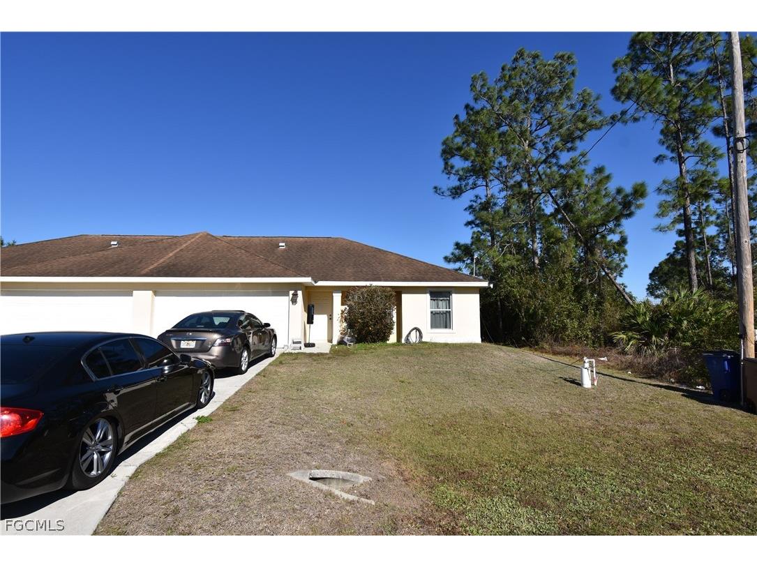 977-979 Graystone Avenue Lehigh Acres FL 33974 2026009575 image3