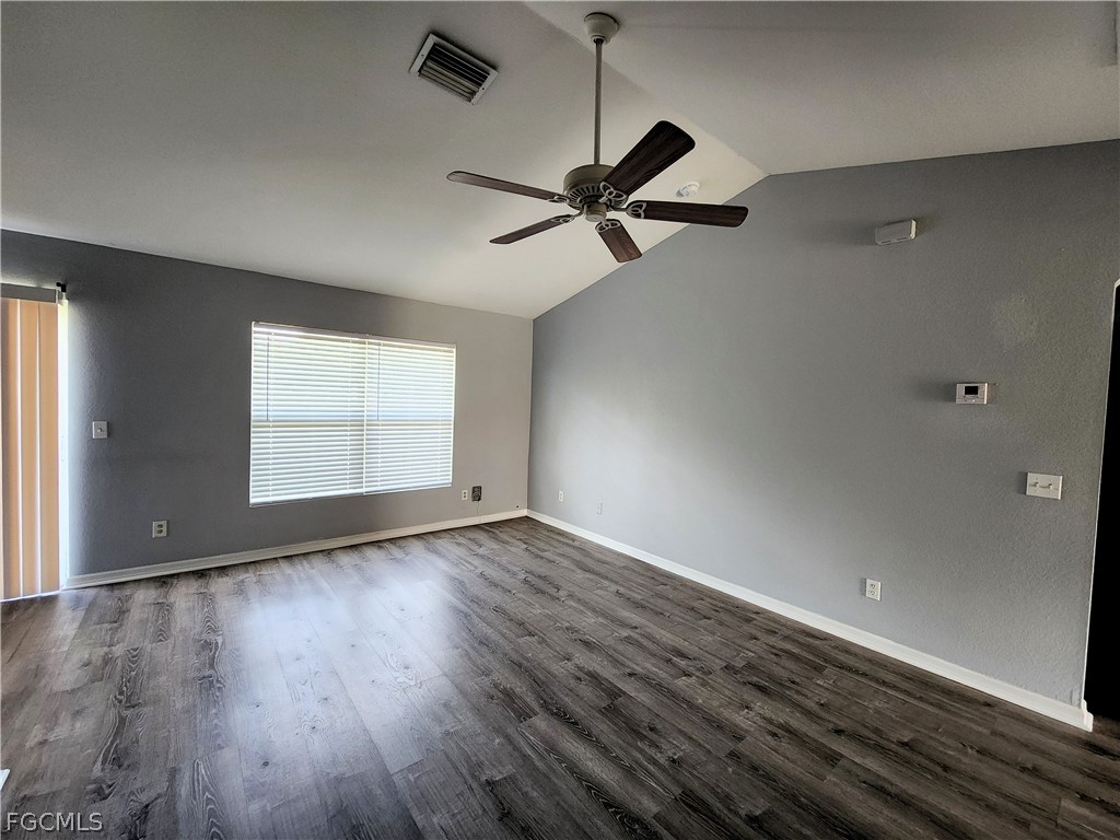 977-979 Graystone Avenue Lehigh Acres FL 33974 2026009575 image5