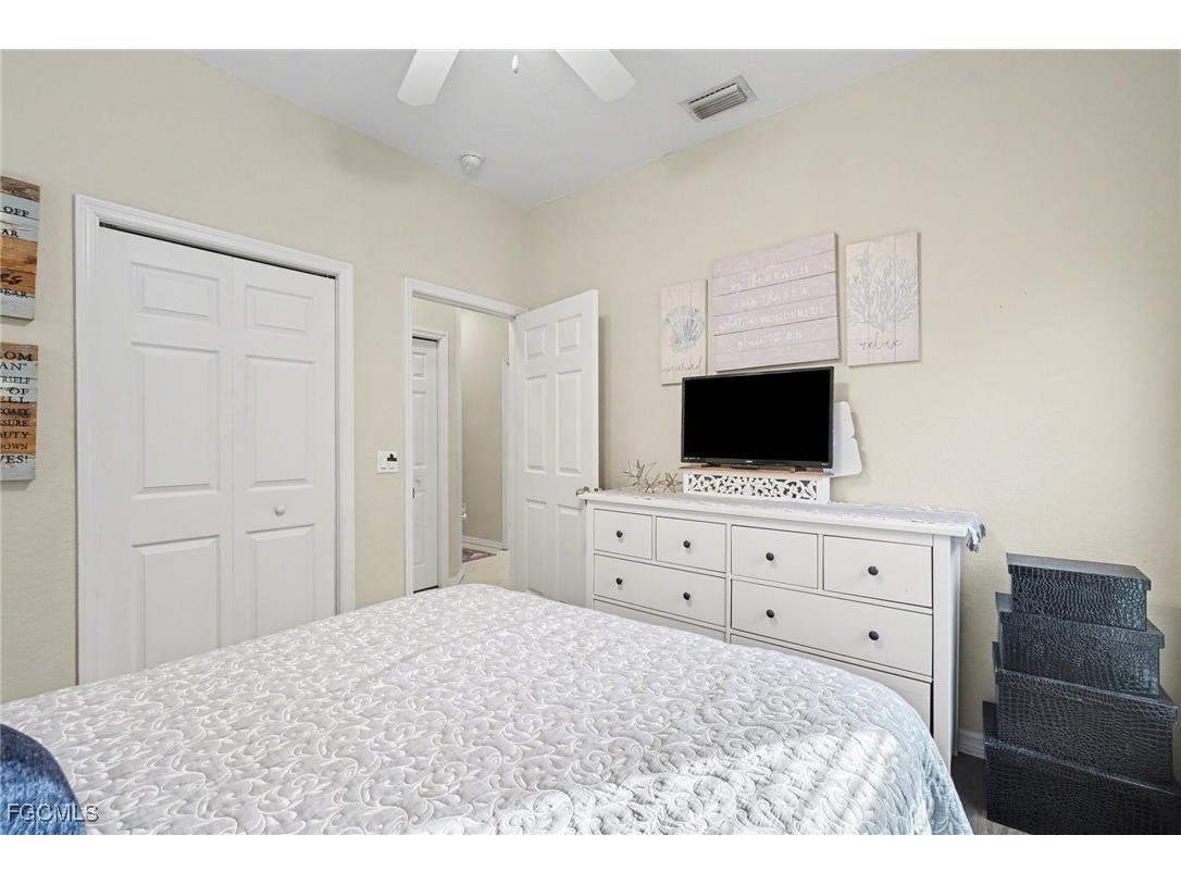 9776 Mendocino Drive Fort Myers FL 33919 2026000468 image17