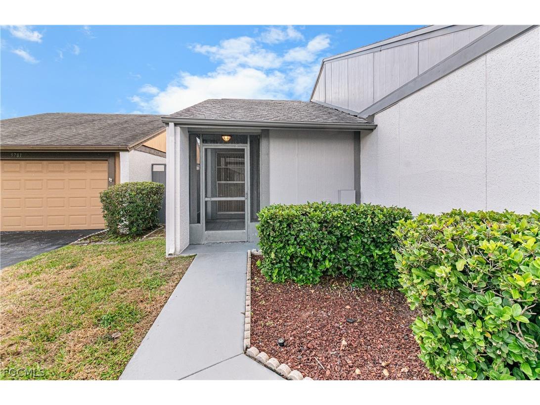 9777 Oakcrest Court Lehigh Acres FL 33936 2026008969 image4