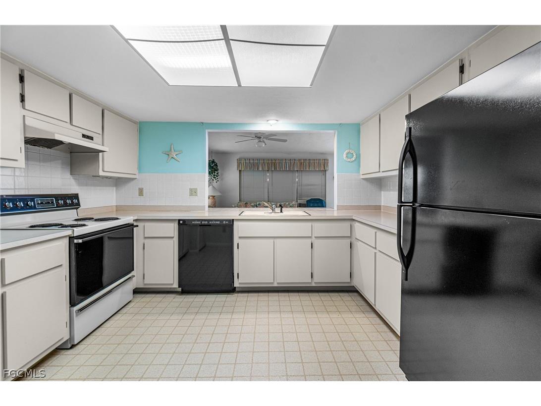 9777 Oakcrest Court Lehigh Acres FL 33936 2026008969 image7