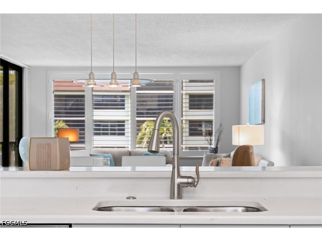 979 E Gulf Drive #D-462 Sanibel FL 33957 2026015043 image6