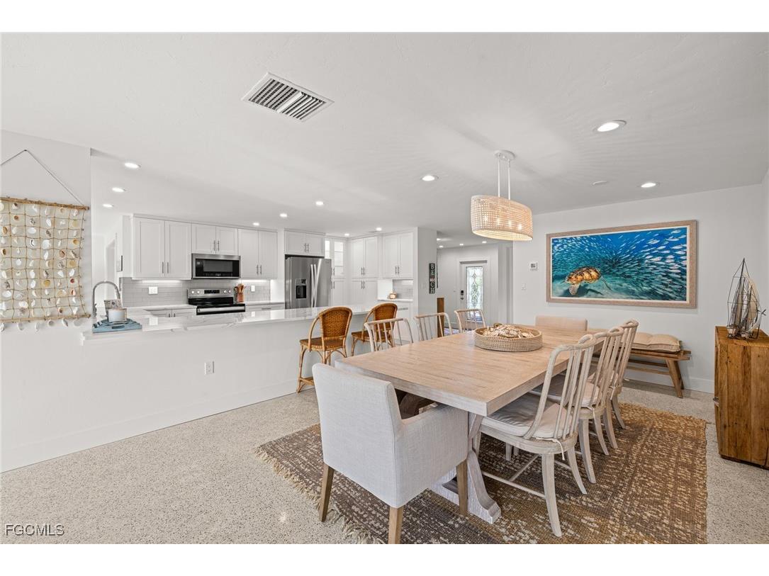 979 Whelk Drive Sanibel FL 33957 2025018902 image13