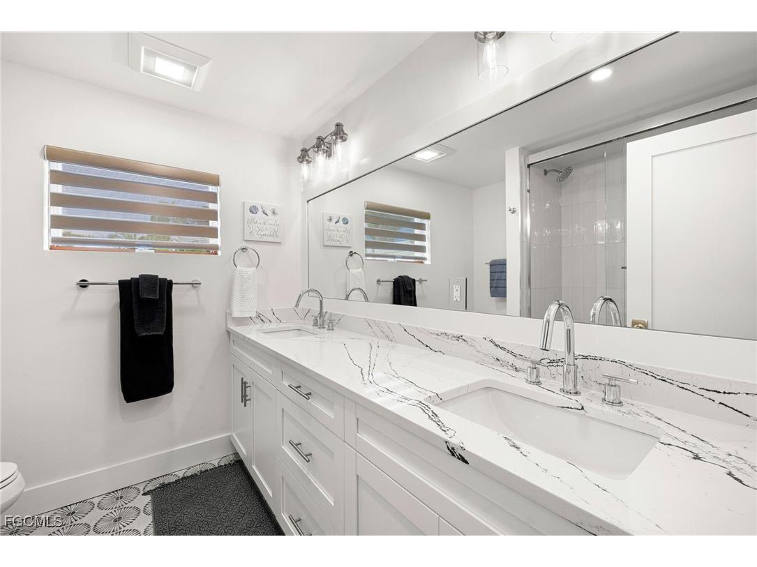 979 Whelk Drive Sanibel FL 33957 2025018902 image32