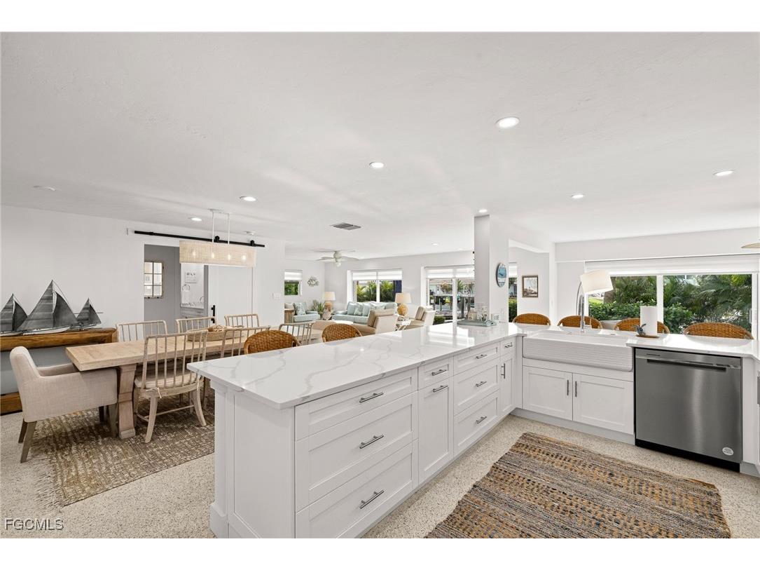 979 Whelk Drive Sanibel FL 33957 2025018902 image9