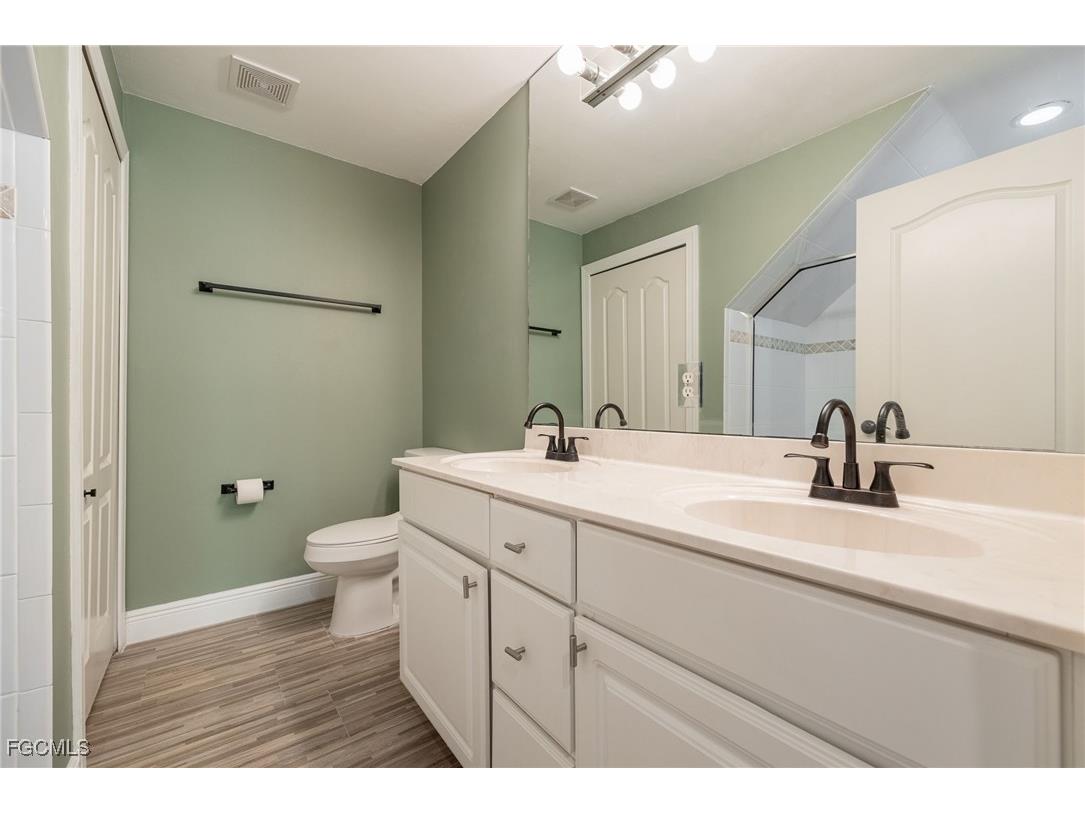 9792 Glen Heron Drive Bonita Springs FL 34135 2025018422 image18