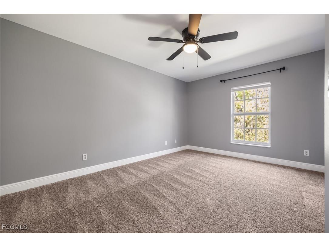 9792 Glen Heron Drive Bonita Springs FL 34135 2025018422 image23