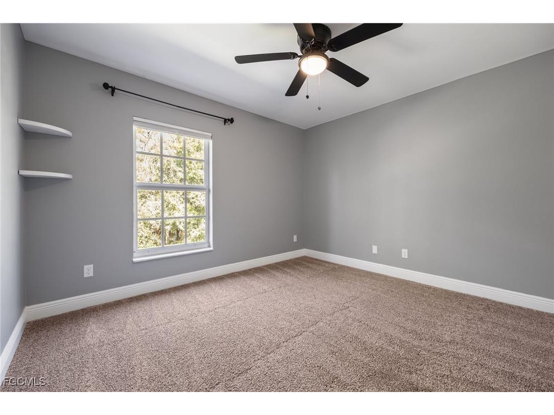 9792 Glen Heron Drive Bonita Springs FL 34135 2025018422 image27