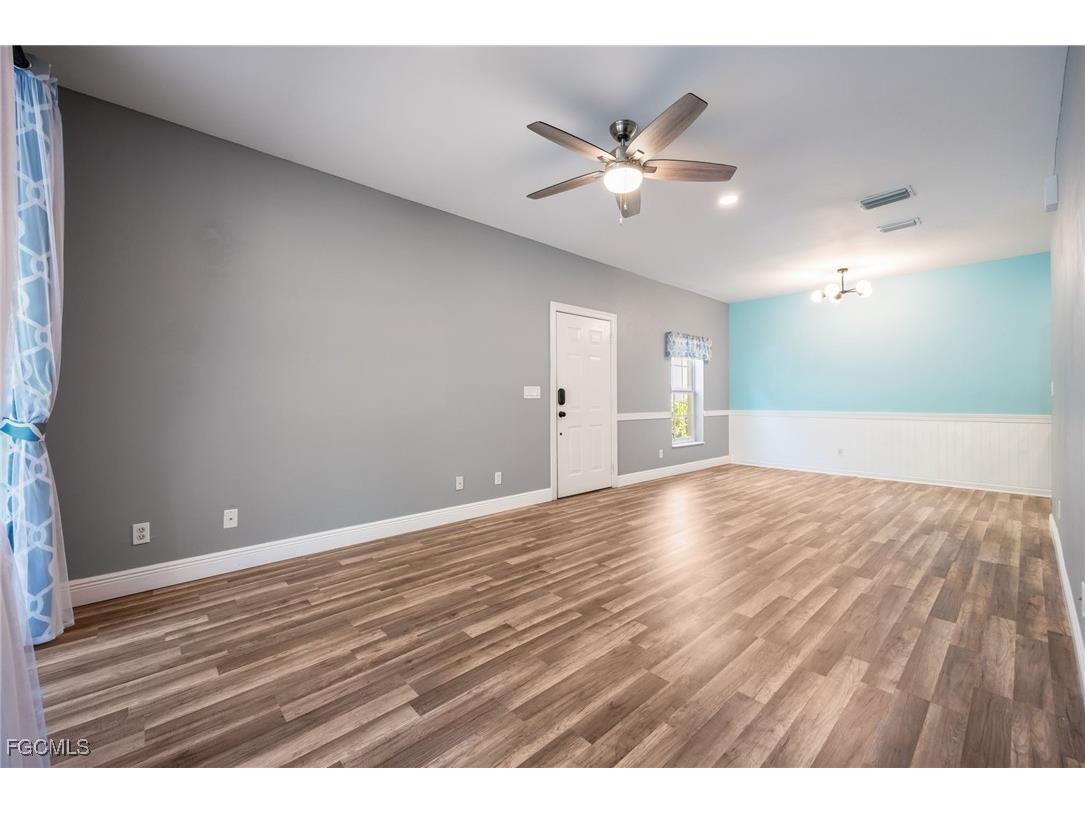 9792 Glen Heron Drive Bonita Springs FL 34135 2025018422 image9