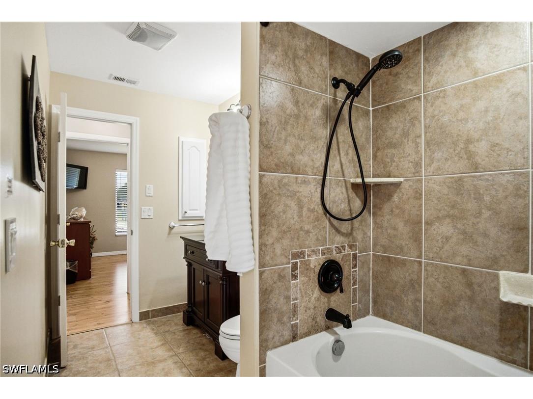9792 Kentucky Street Bonita Springs FL 34135 226020604 image27
