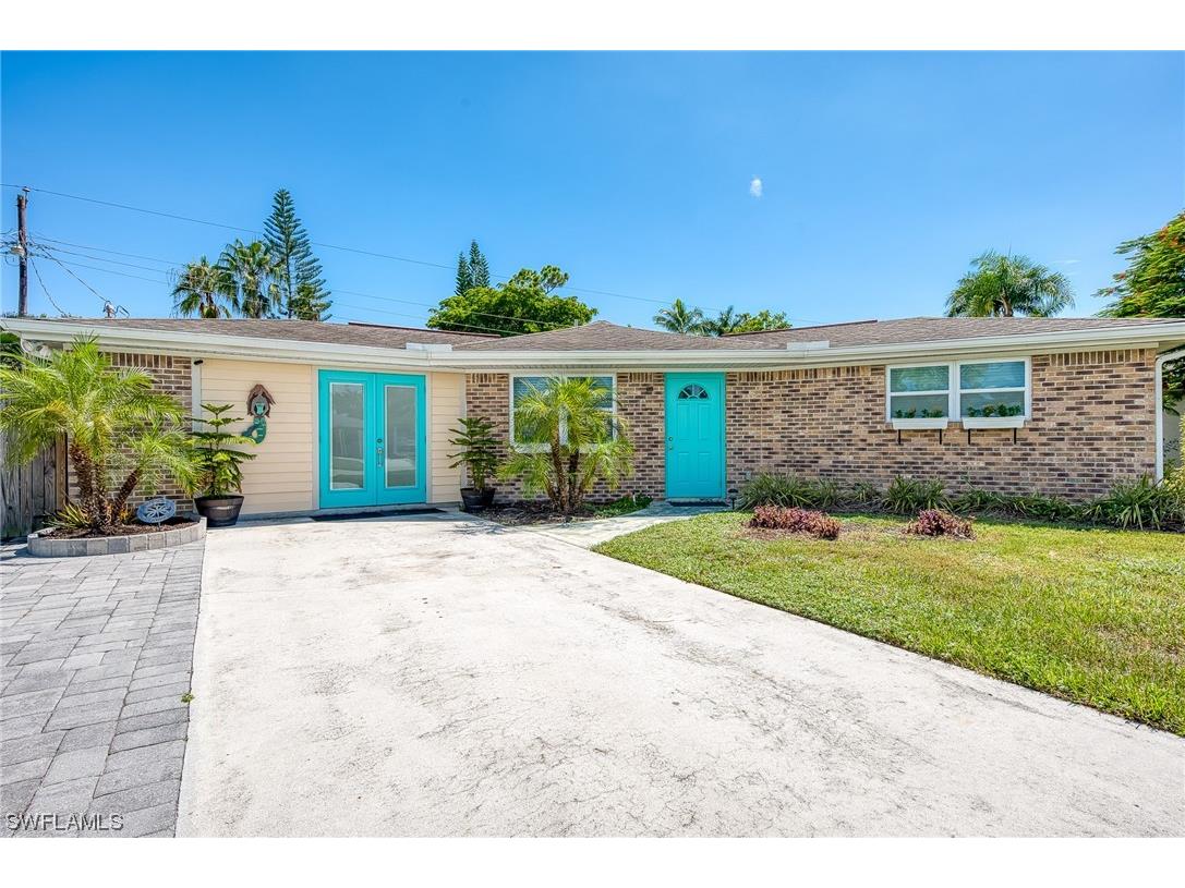 9792 Tonya Court Bonita Springs FL 34135 223055235 image1