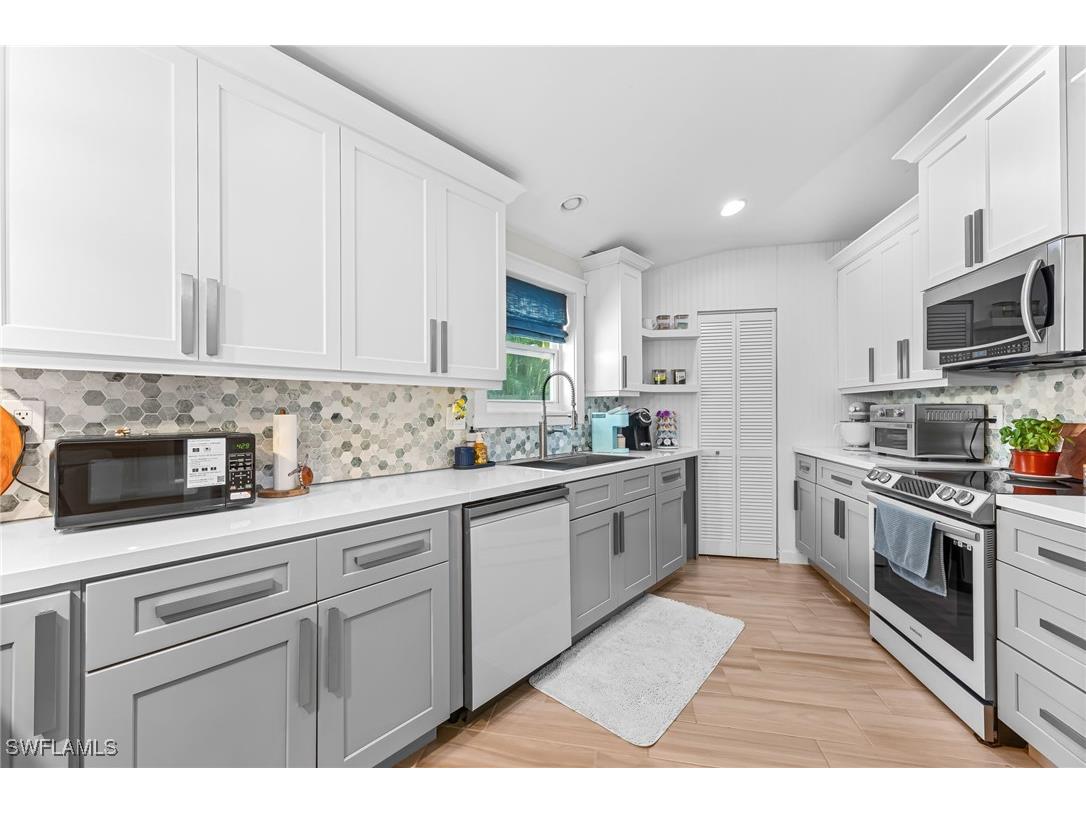 9792 Tonya Court Bonita Springs FL 34135 225077889 image5