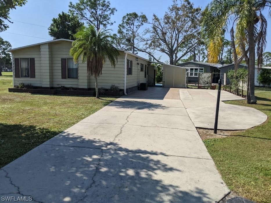 9795 Lake Fairways Boulevard North Fort Myers FL 33903 223081032 image1