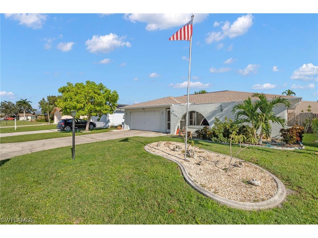 9796 Owlclover Street Fort Myers FL 33919 223067183 image1