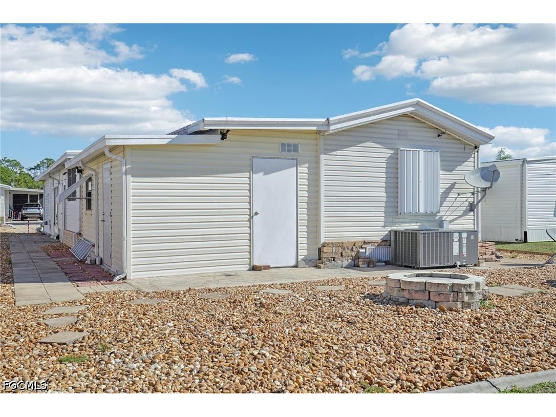 9798 Sugarberry Way Fort Myers FL 33905 2026014398 image27