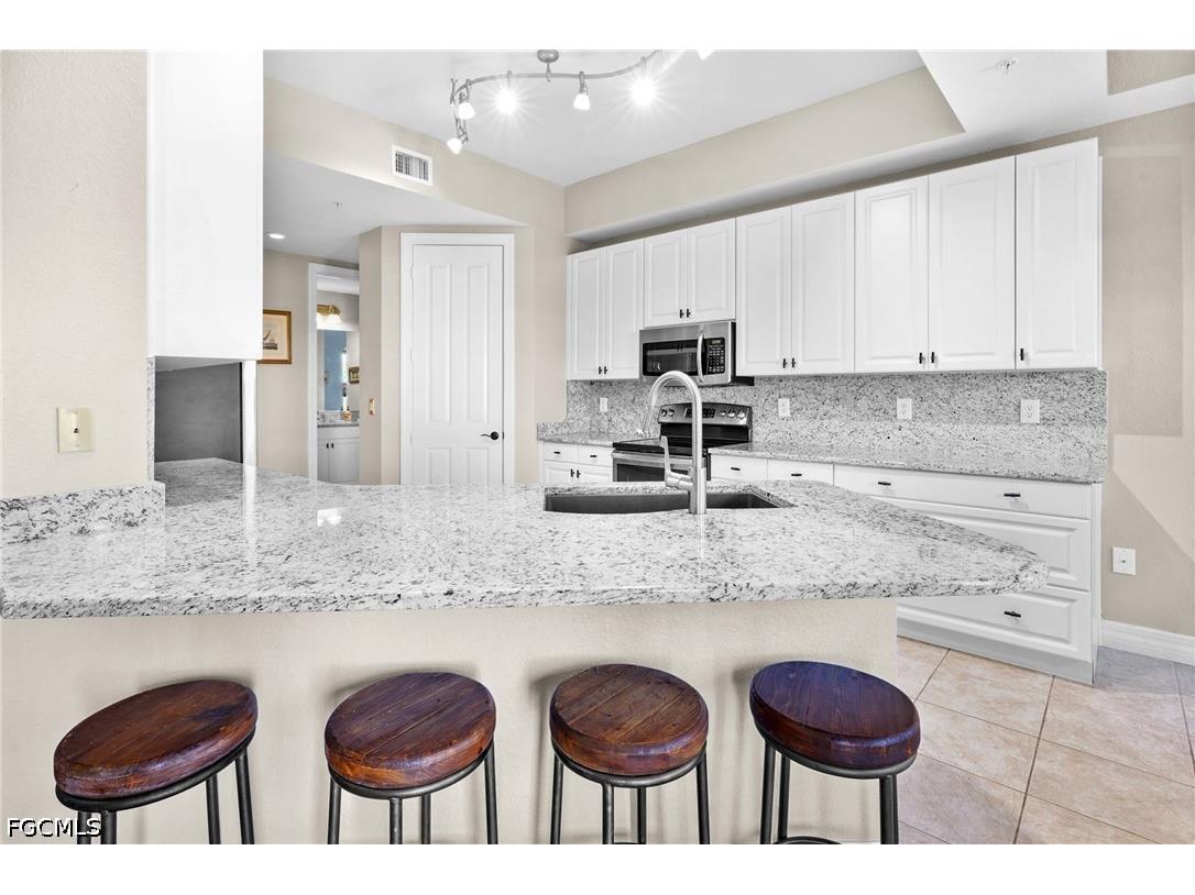 98 Vivante Boulevard #410 Punta Gorda FL 33950 2026020200 image2