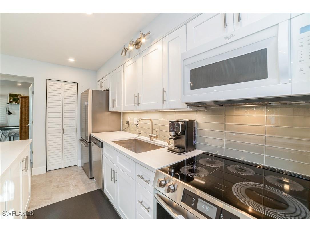980 7th Avenue S #101 Naples FL 34102 226000135 image13