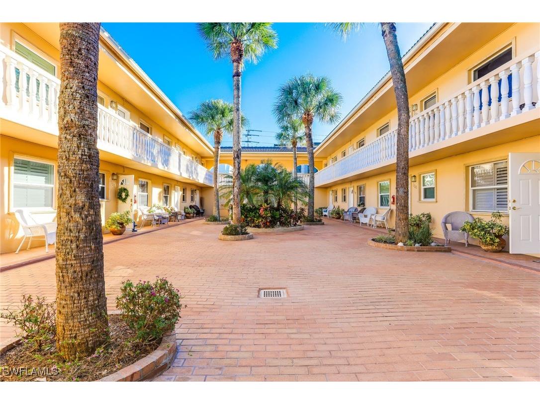 980 7th Avenue S #101 Naples FL 34102 226000135 image26