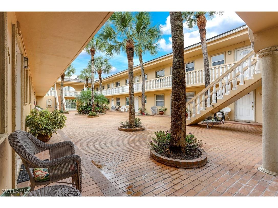 980 7th Avenue S #101 Naples FL 34102 226000135 image28