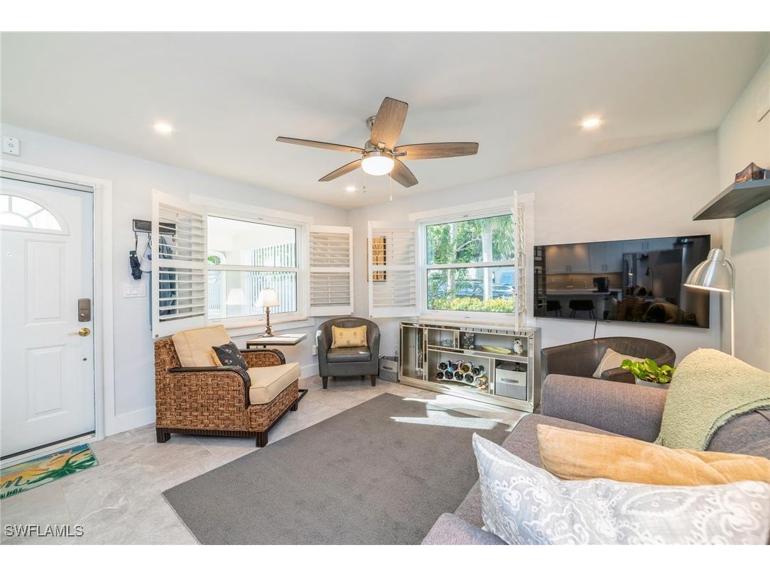 980 7th Avenue S #101 Naples FL 34102 226000135 image5