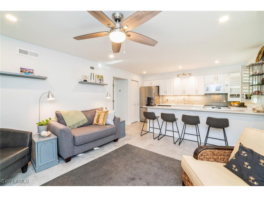 980 7th Avenue S #101 Naples FL 34102 226000135 image6