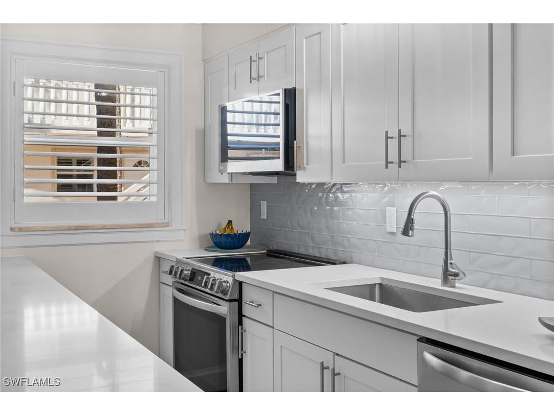 980 7th Avenue S #102 Naples FL 34102 226002899 image22