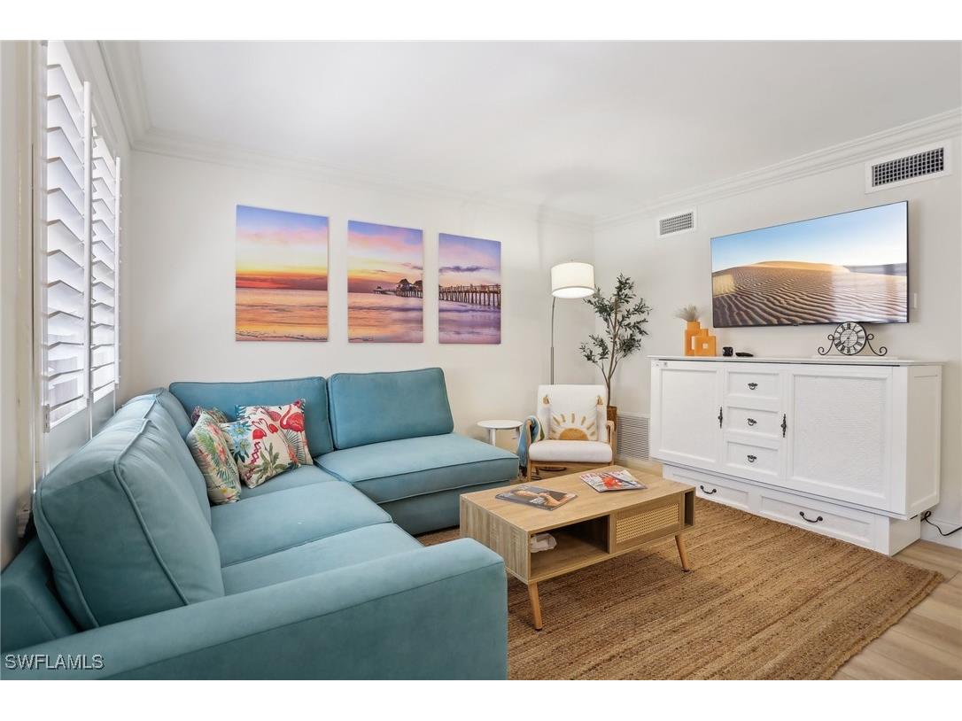 980 7th Avenue S #104 Naples FL 34102 225047710 image2