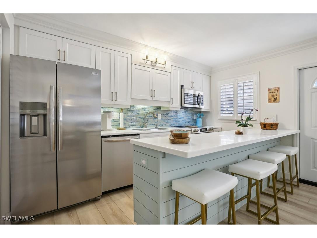 980 7th Avenue S #104 Naples FL 34102 225047710 image3