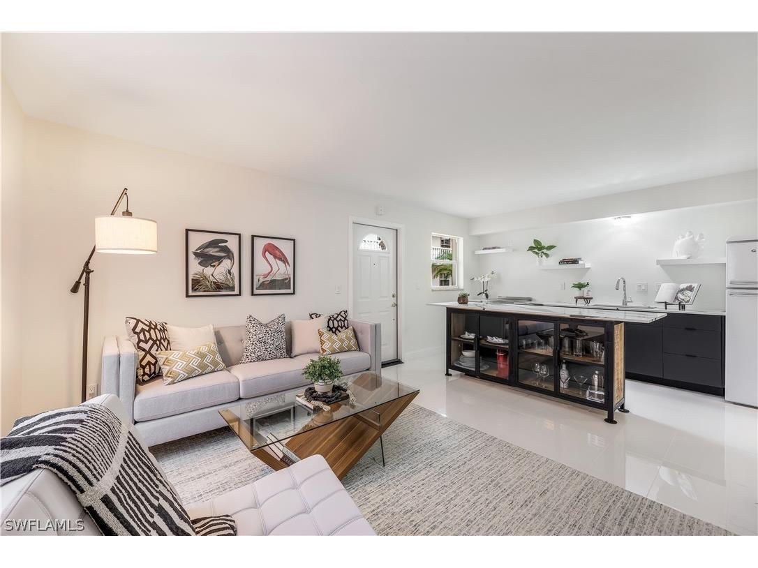 980 7th Avenue S #105 Naples FL 34102 224041865 image1