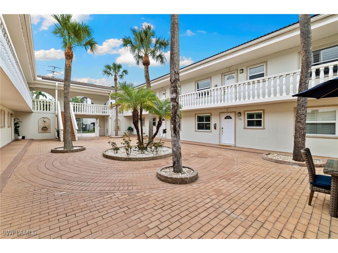 980 7th Avenue S #108 Naples FL 34102 226002183 image5