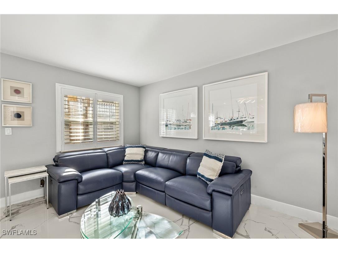 980 7th Avenue S #109 Naples FL 34102 225083095 image5