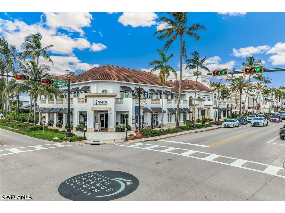 980 7th Avenue S #201 Naples FL 34102 226017785 image18
