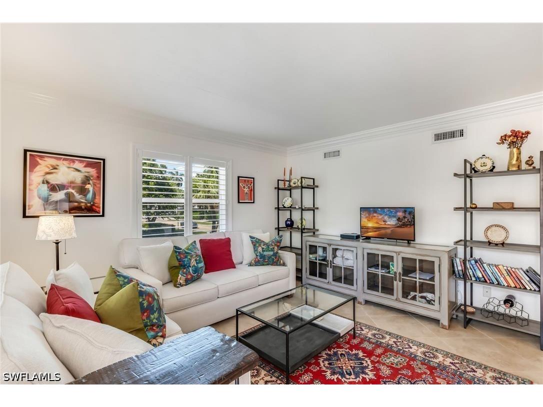 980 7th Avenue S #201 Naples FL 34102 226017785 image4