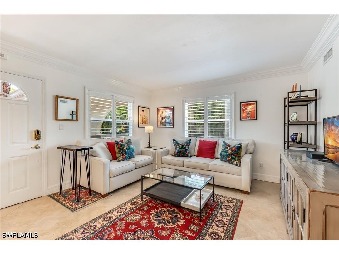 980 7th Avenue S #201 Naples FL 34102 226017785 image5