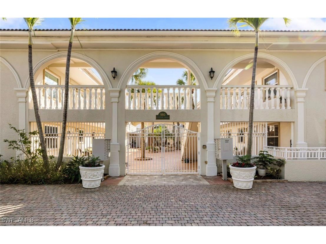 980 7th Avenue S #204 Naples FL 34102 225082879 image16