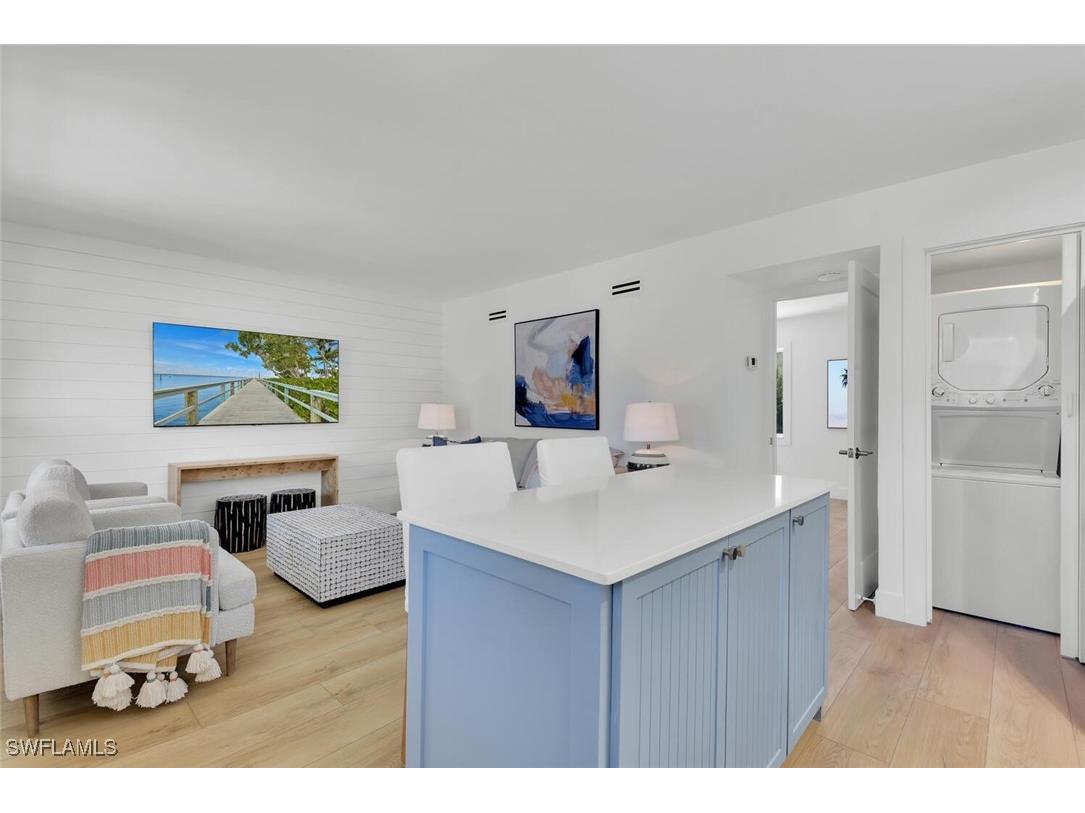 980 7th Avenue S #204 Naples FL 34102 225082879 image5