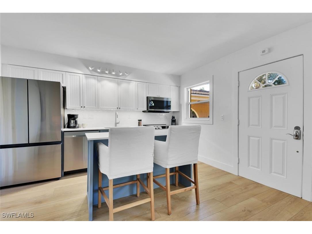 980 7th Avenue S #204 Naples FL 34102 225082879 image9