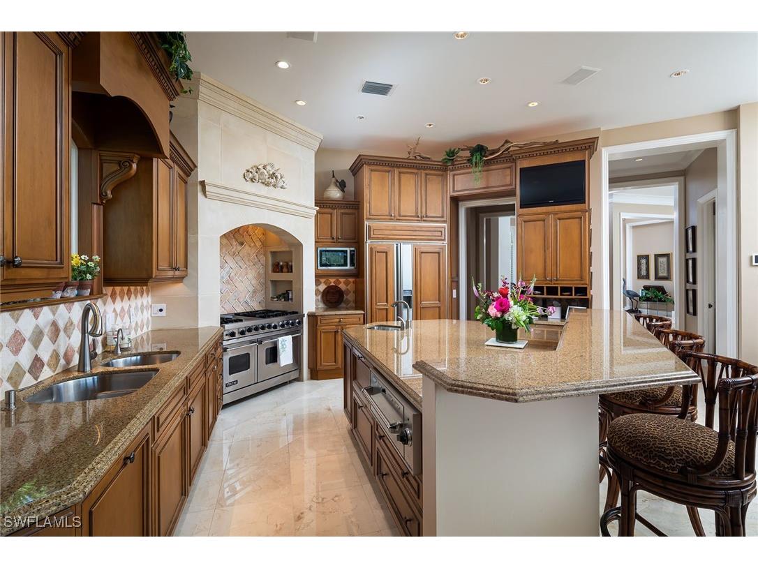 980 Barcarmil Way Naples FL 34110 225069951 image16