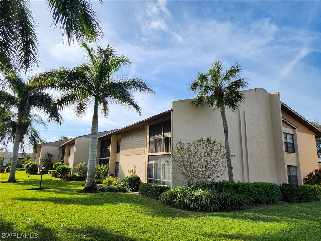 980 Palm View Drive #107 Naples FL 34110 223076644 image1