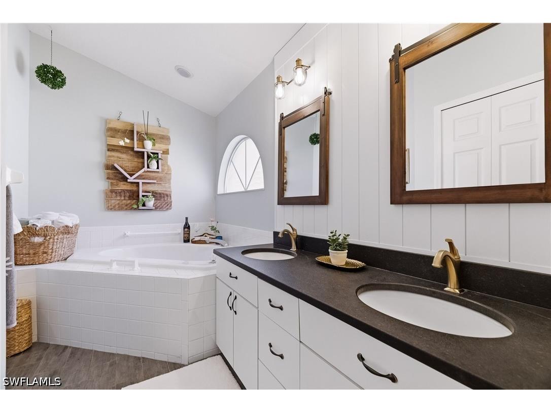 9801 Las Casas Drive Fort Myers FL 33919 226016586 image17