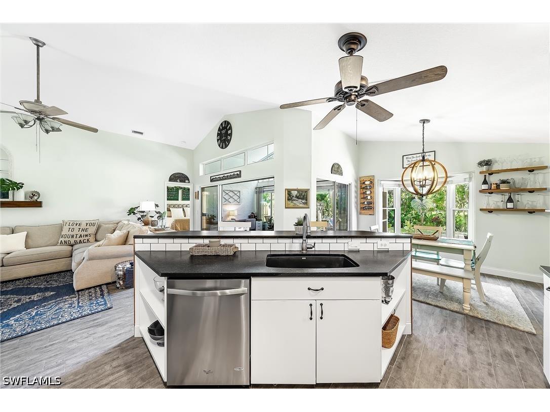 9801 Las Casas Drive Fort Myers FL 33919 226016586 image8
