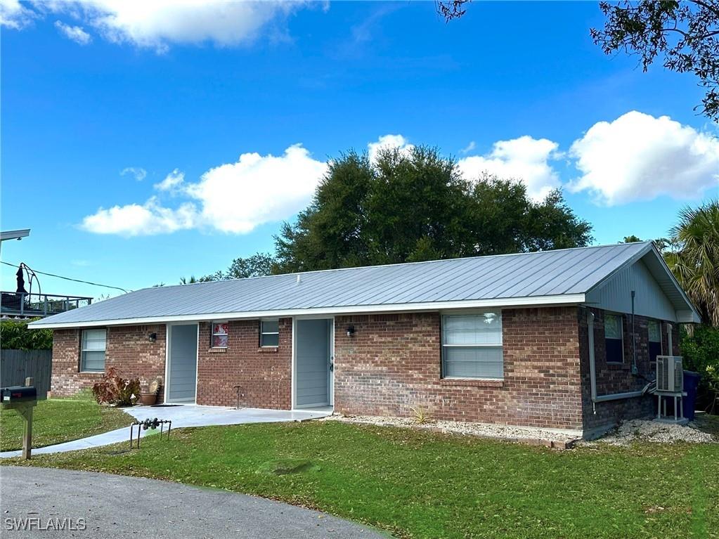 9805/9807 Montana Court Bonita Springs FL 34135 226001224 image1